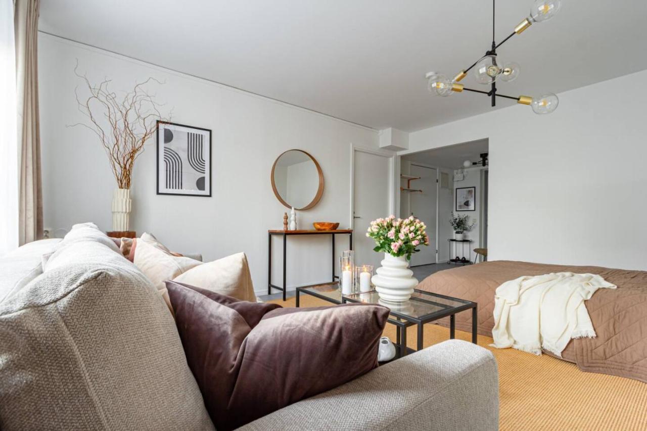 Simple Studio In Trendy Soedermalm - Construction Work 스톡홀름 외부 사진